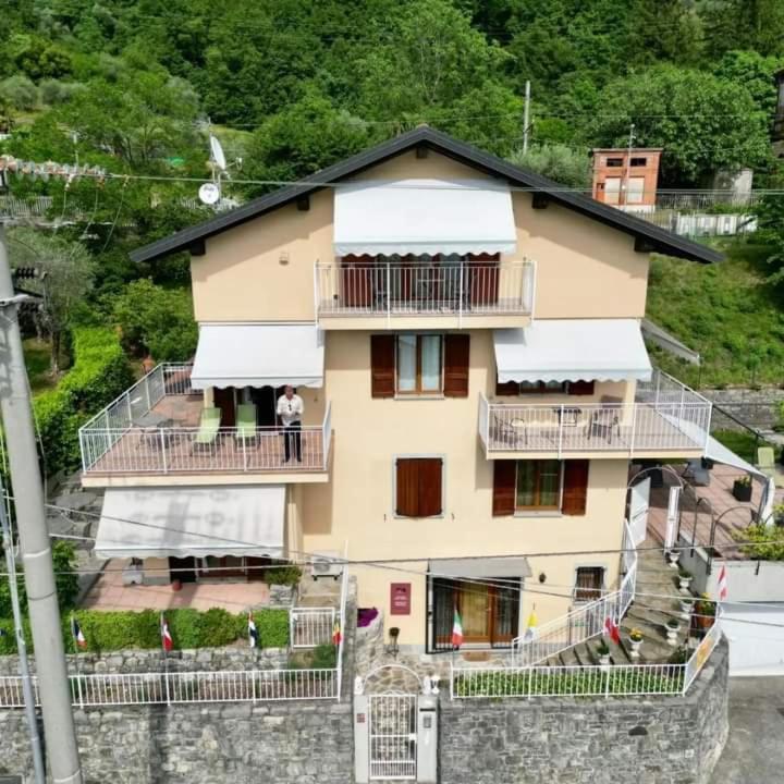 B&B-Foresteria Casa Della Musica Lake Como Манделло-дель-Ларіо Екстер'єр фото