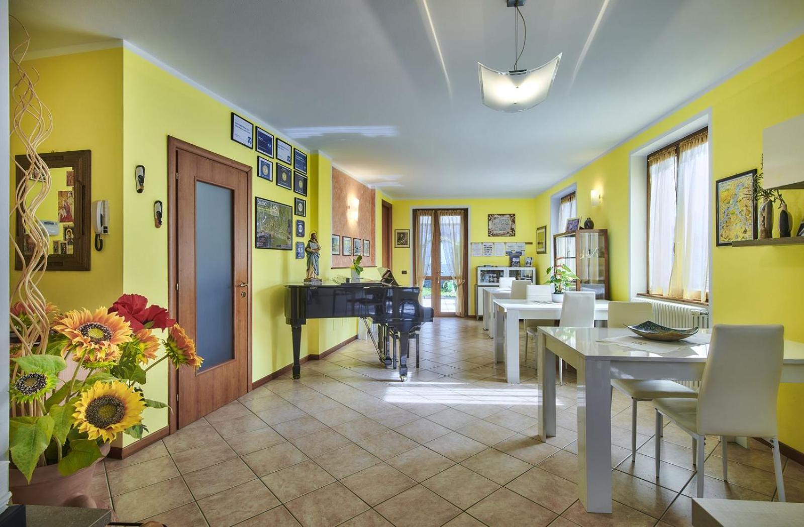 B&B-Foresteria Casa Della Musica Lake Como Манделло-дель-Ларіо Екстер'єр фото