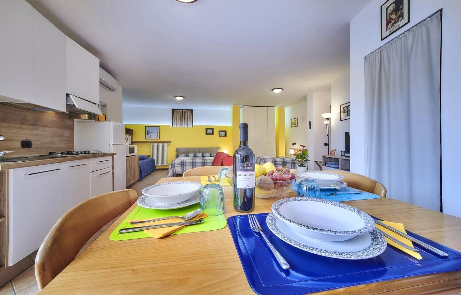 B&B-Foresteria Casa Della Musica Lake Como Манделло-дель-Ларіо Номер фото