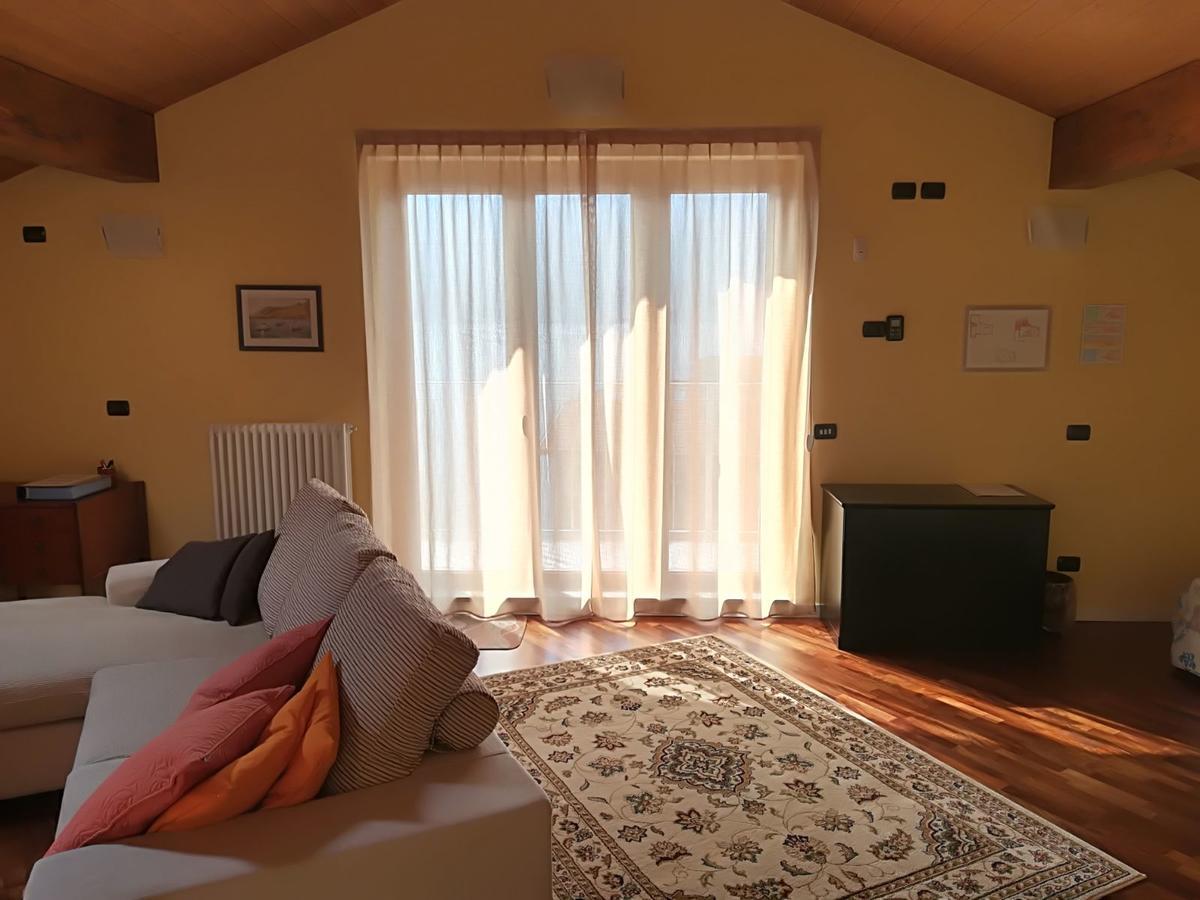 B&B-Foresteria Casa Della Musica Lake Como Манделло-дель-Ларіо Екстер'єр фото
