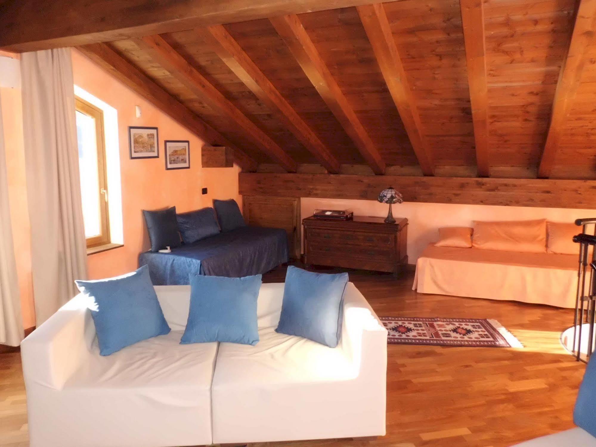 B&B-Foresteria Casa Della Musica Lake Como Манделло-дель-Ларіо Екстер'єр фото